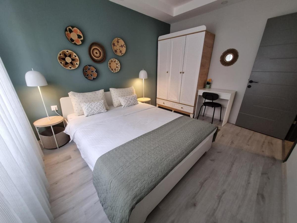 Location 2 Bedroom Daire *
